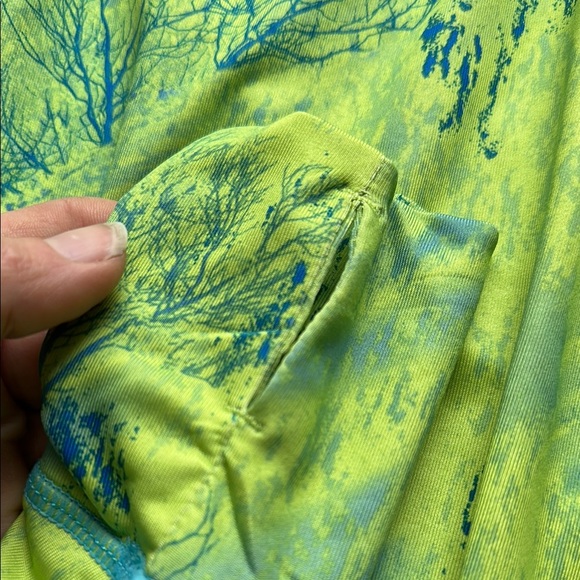 Realtree Pro Series Vibrant Green Fishing Shirt - Picture 4 of 7